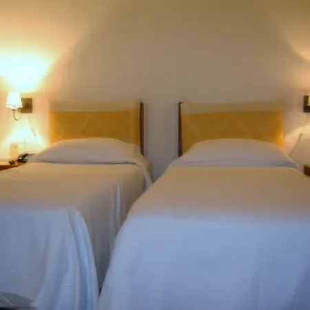 Hotel Valdiola 3*