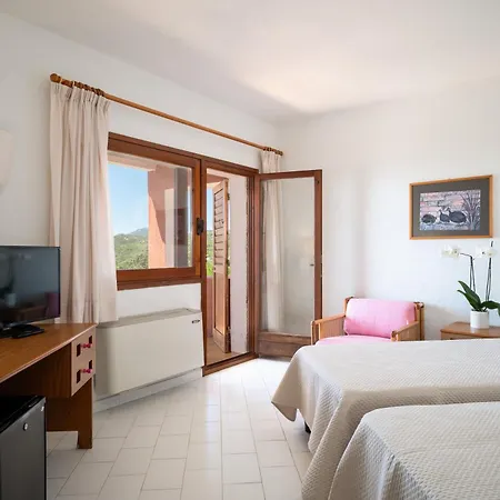 Valdiola 3*
