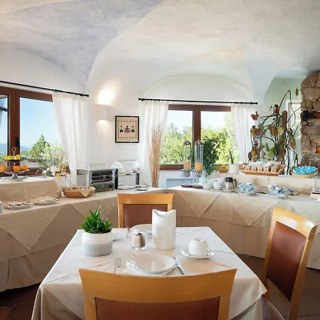 Hotel Valdiola 3*
