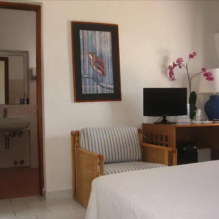 Hotel Valdiola 3*