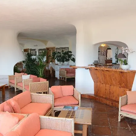 Hotel Valdiola 3*